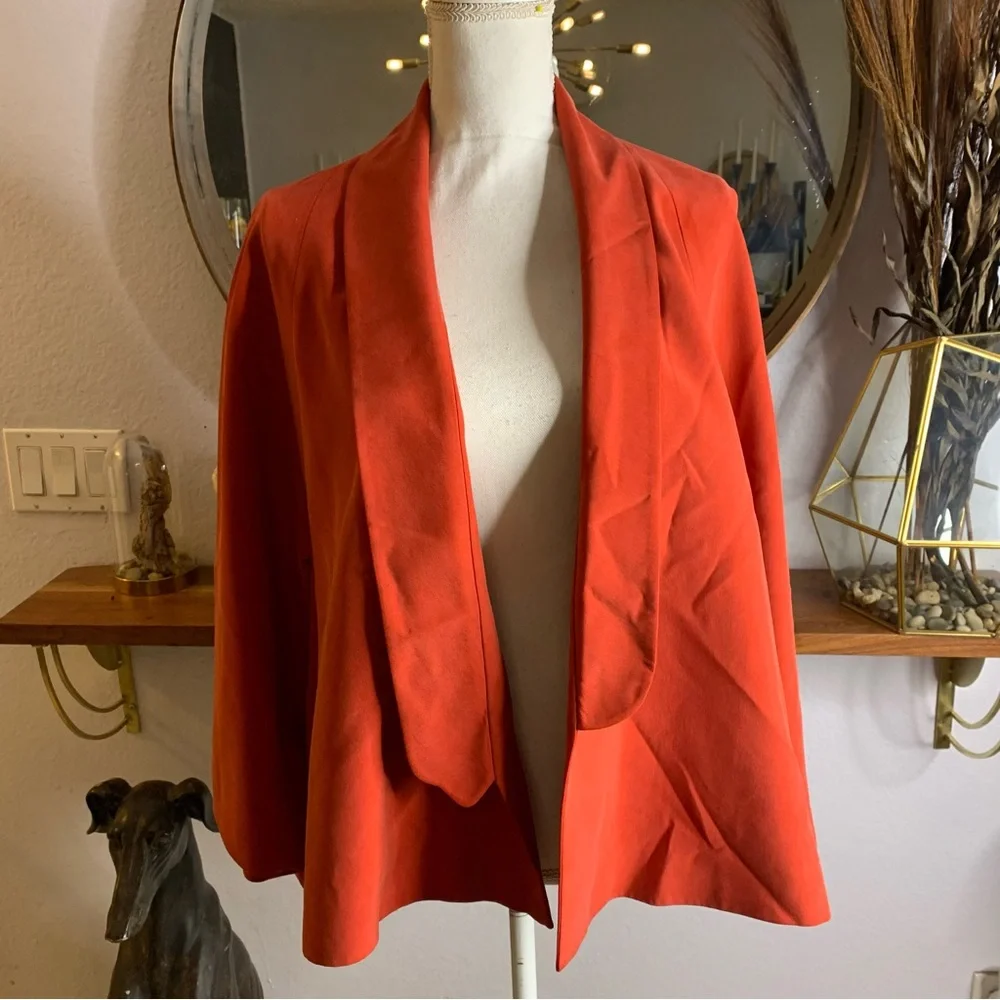 Shang Xia by Hermēs Red Silk Cape Coat with Asymmetrical Lapel 3/4 Sleeve size32 - Picture 5 of 8